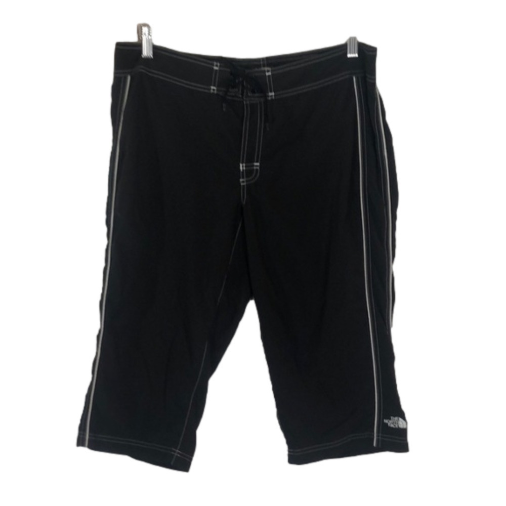 𝅺the North Face shorts, black & White size 12